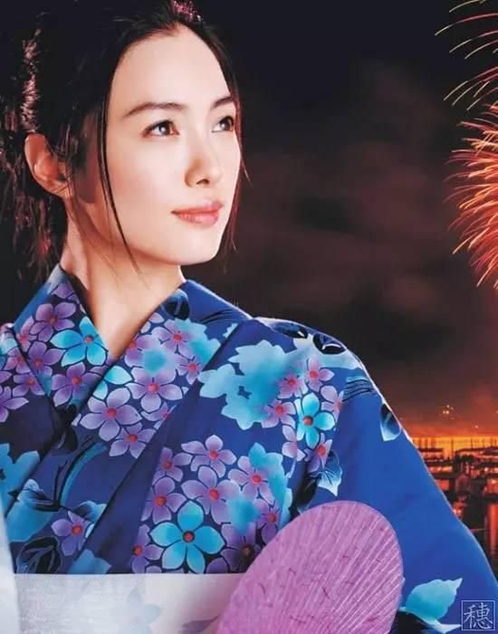 丰满的老师让我爽一夜